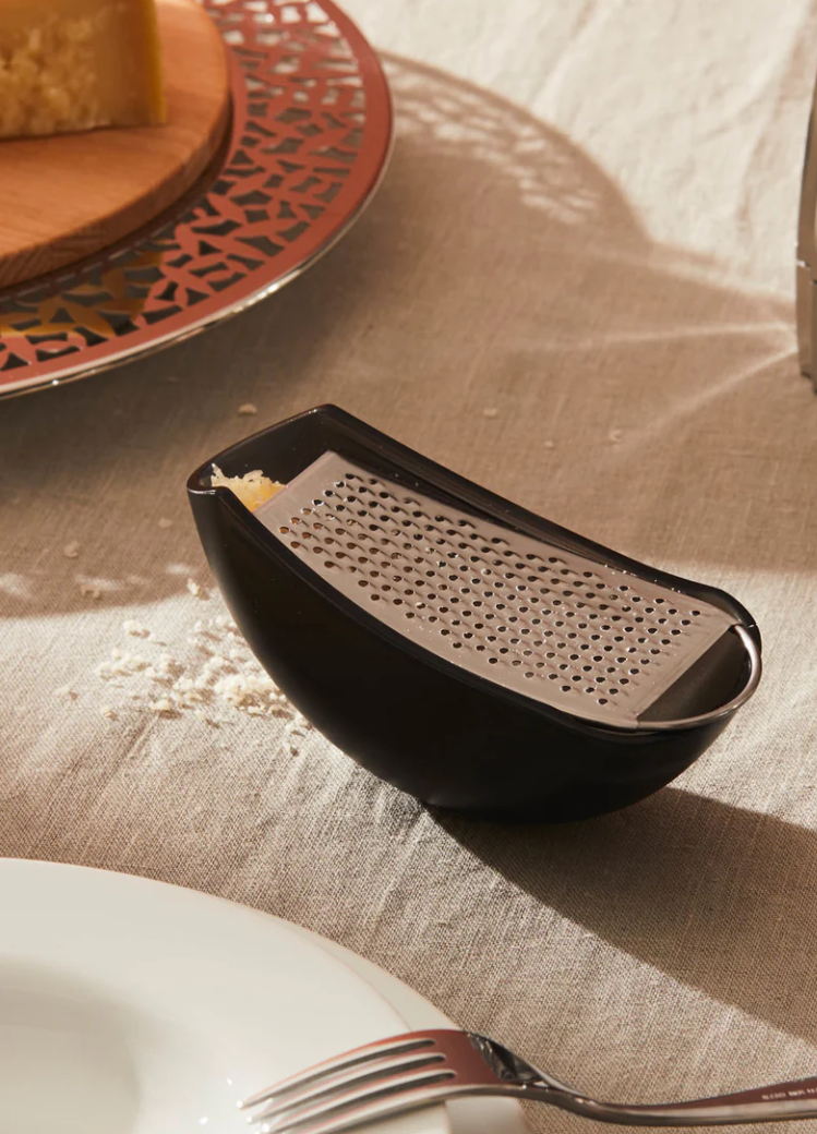 Alessi "Parmenide" grattugia per formaggio in resina termoplastica e acciaio lucido, rosso, 2 x 7.5 x 22 cm